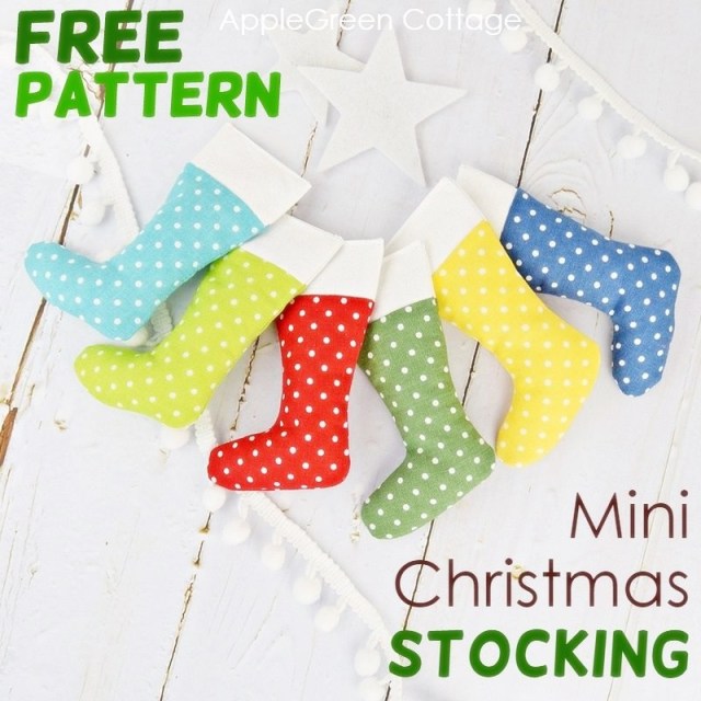 Mini Christmas Stocking Garland Free Sewing Pattern 