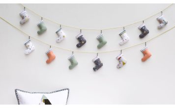 Tiny Stocking Bunting Free Sewing Pattern